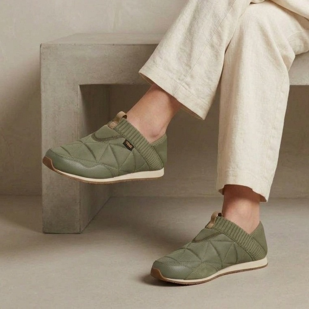 TEVA Womens Ember Moc Sneakers 7 Sage Green Synthetic Gorpcore 1018225